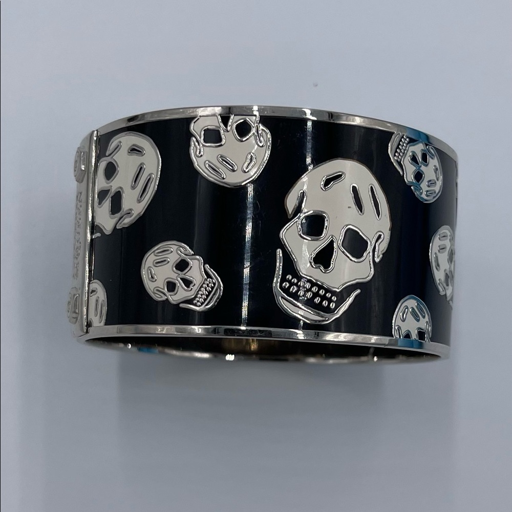 ALEXANDER MCQUEEN Black/White/Silver Skull Cuff Bracelet